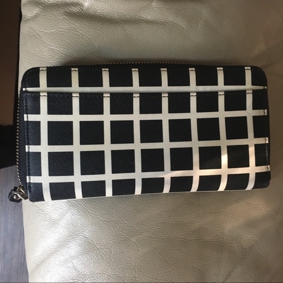 EUC Kate Spade Shore Street Lacey Wallet - Picture 3 of 15